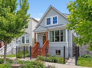 2911 N Washtenaw Ave, Chicago, IL 60618