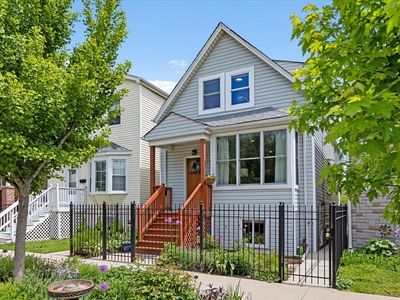 2911 N Washtenaw Ave, Chicago, IL, 60618