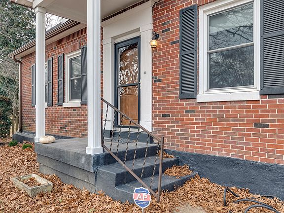 4th image of 106 S College St