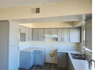 1024 W 106th St #A, Los Angeles, CA 90044