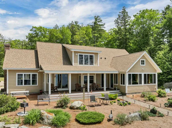 9 Country Lane, New Durham, NH 03855