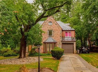 20 Strathmore Rd, Great Neck, NY 11023