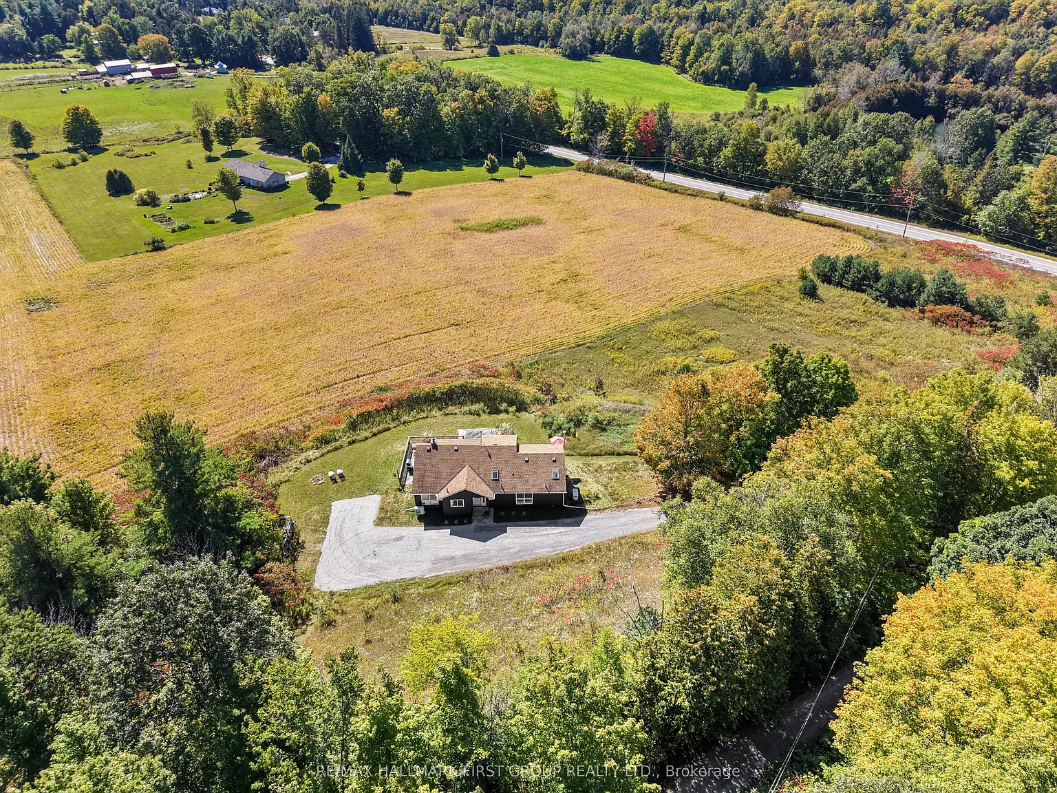 4 bed, $2,600 — Photo 1