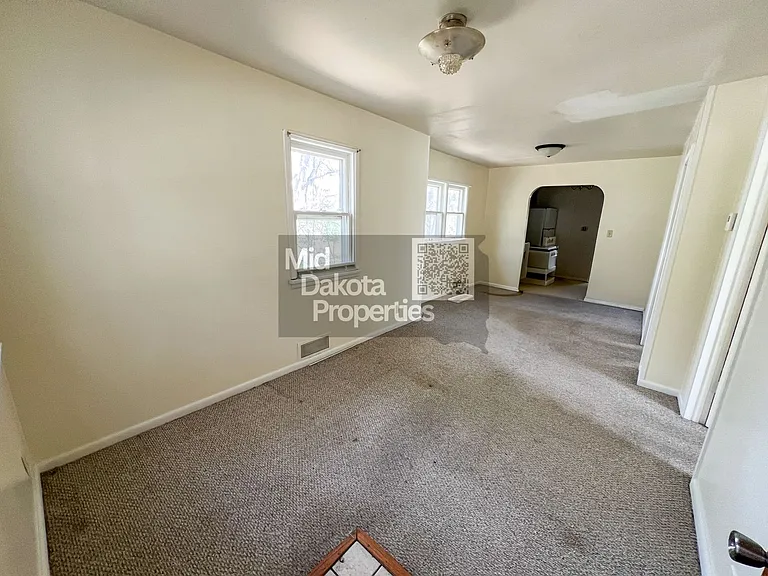 618 S Edmunds St — Photo 2