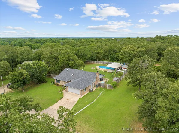 75 Hickory St, Healdton, OK 73438