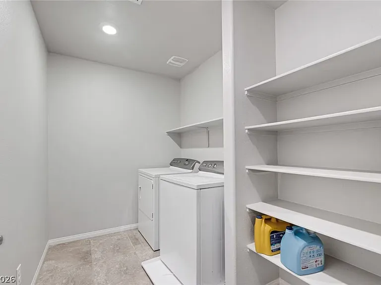 8244 Selenite St — Photo 16