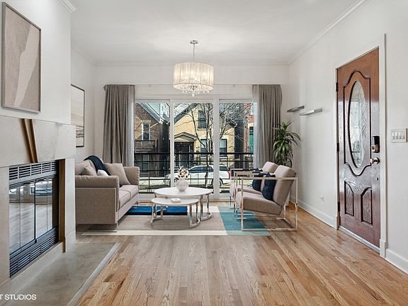 2nd image of 1643 W Pierce Ave #1