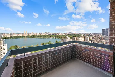 Sold by Adriana Arciello, LREB