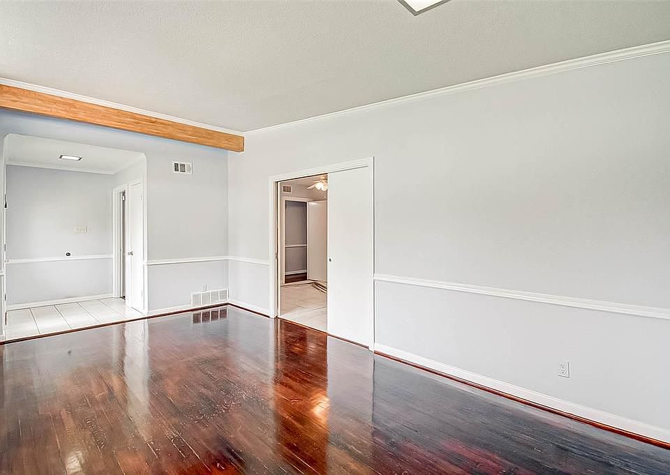 1st image of 5007 Poinciana Dr