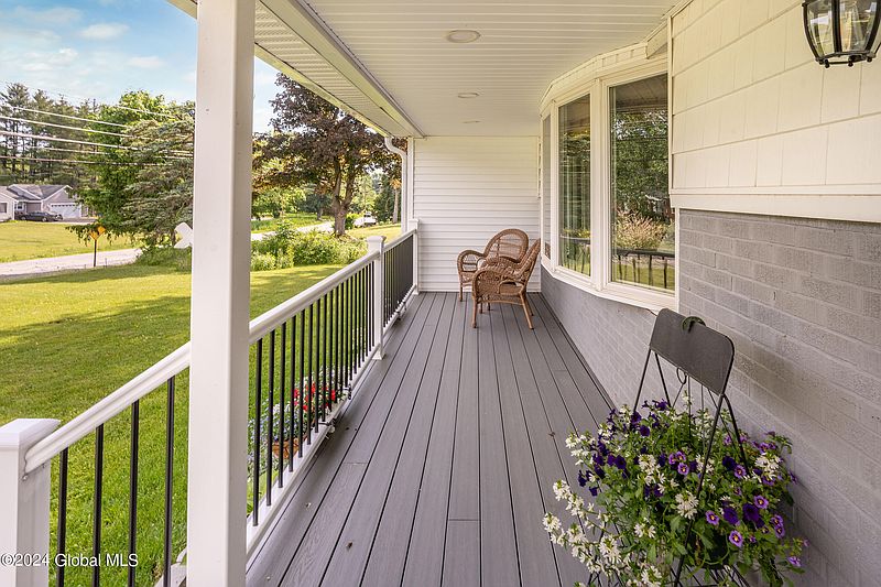 4th image of 116 Pruyn Hill Road