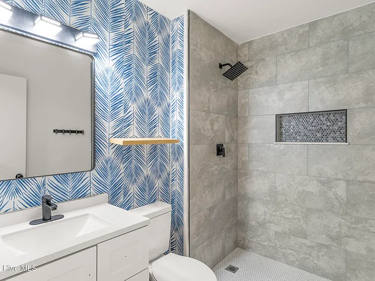 4211 Peachtree Ave — Photo 6