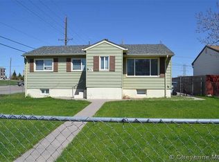 101 Columbus Dr, Cheyenne, WY 82007