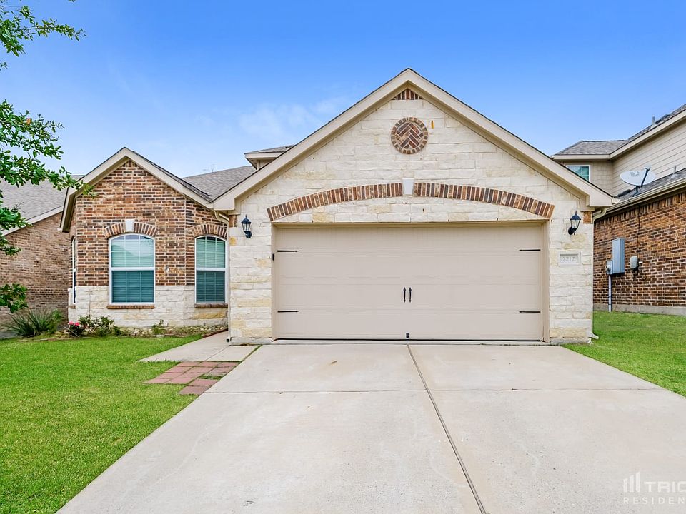 1st image of 2212 Mulberry Dr