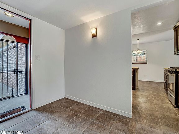 3rd image of 7125 Villa Hermosa Dr