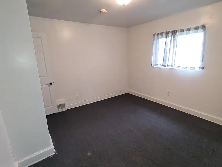 623 E Bishop Ave — Photo 8