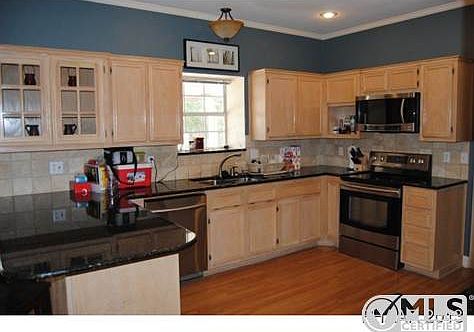 4th image of 4122 Lakecliff Dr