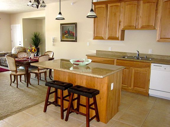 3rd image of 4427 Condor Ct. #305