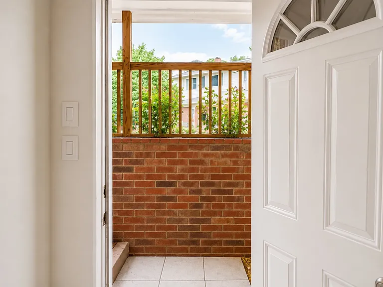 537 E Indian Spring Dr — Photo 17