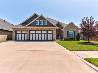 10800 Mountain Fork Dr, Yukon, OK 73099