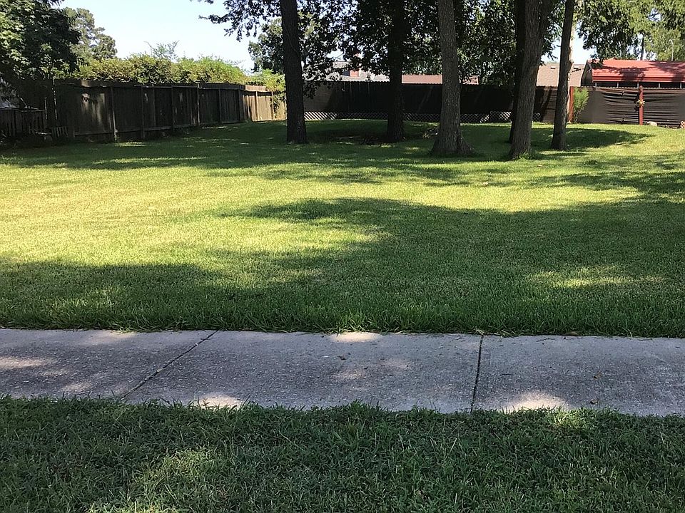 1st image of 6723 Sandy Oaks Dr