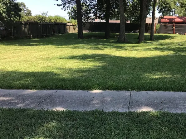 6723 Sandy Oaks Dr, Houston, TX 77050