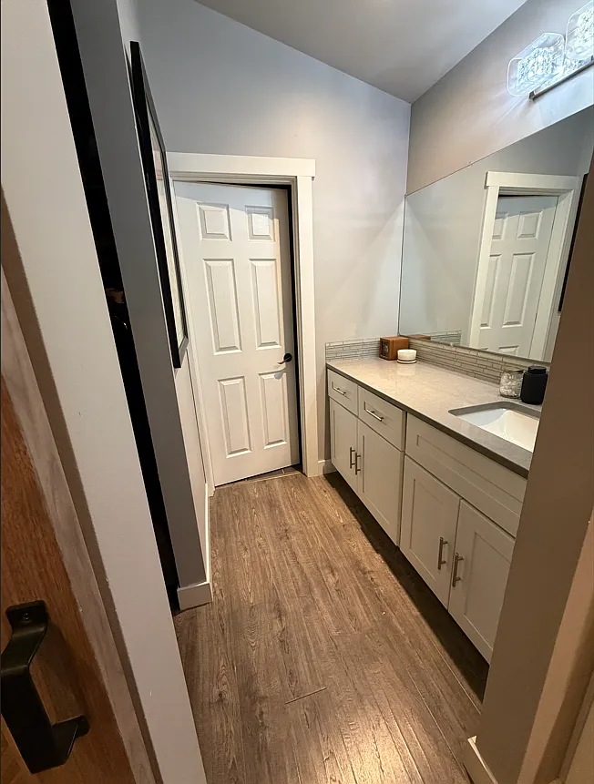 2 bed, 1.5 bath, 800 sqft, $2,400 — Photo 4