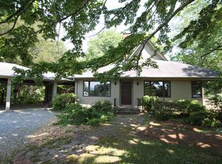 123 Scenic Ln, Landrum, SC 29356