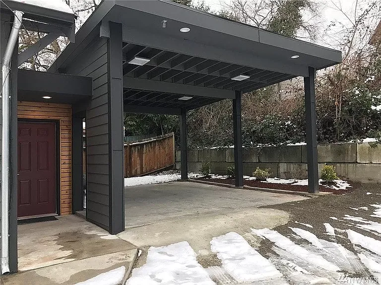 826 Sunset Blvd NE — Photo 11