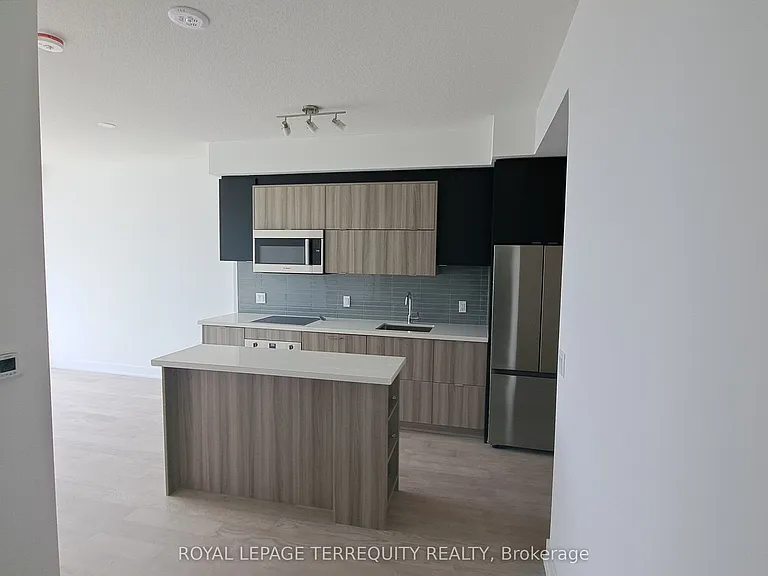 2 Teagarden Ct #608 — Photo 3