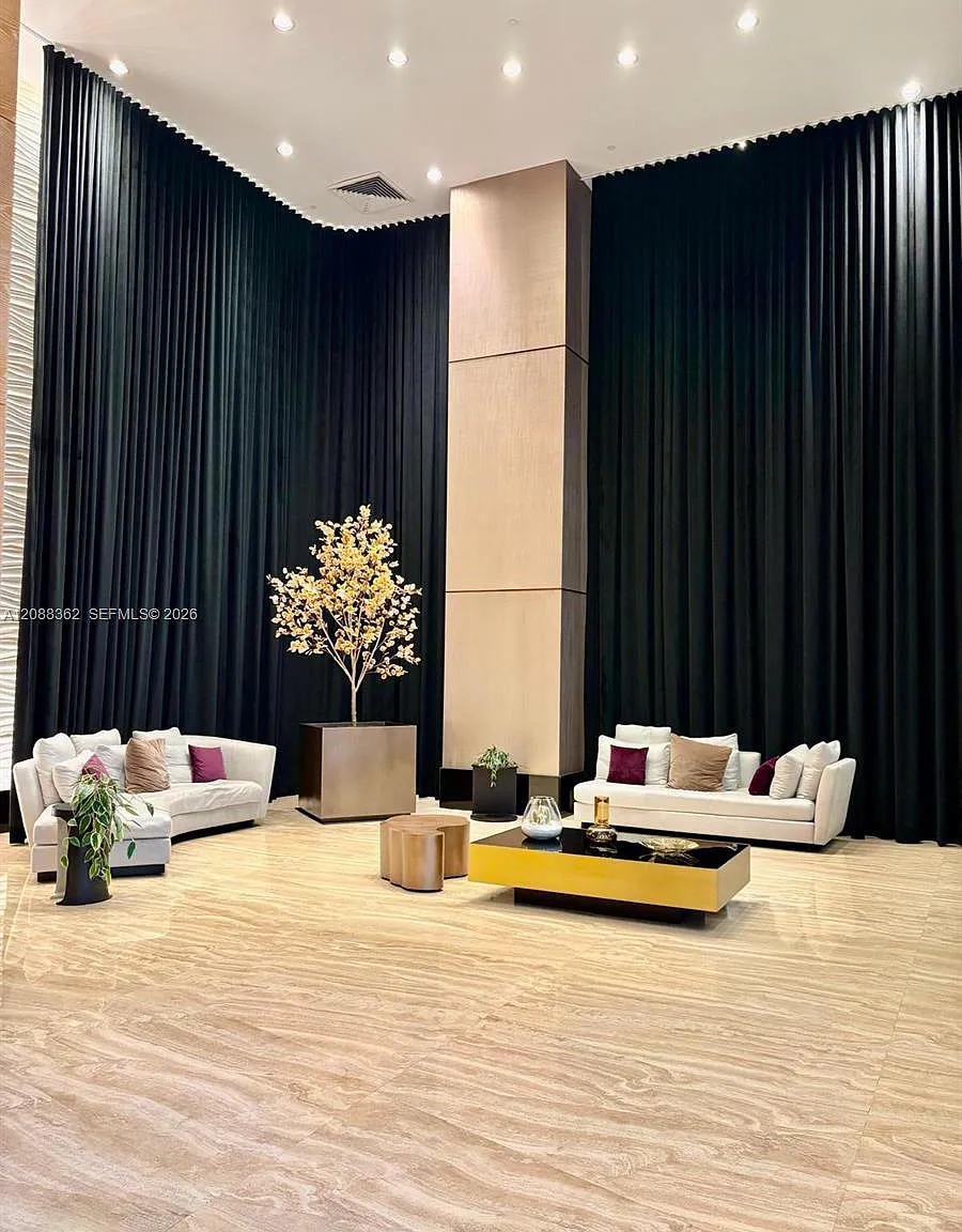 The Plaza 851 Brickell Co — Photo 3