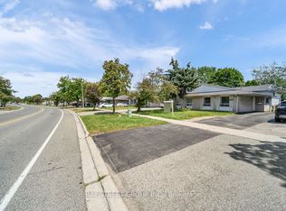 3068 Morning Star Dr, Mississauga, ON L4T1X2