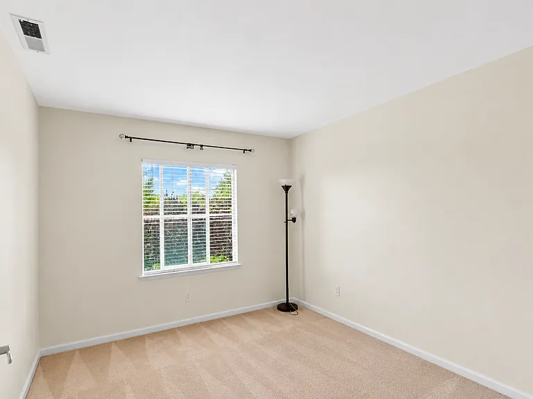 4265 Voltaire St — Photo 12