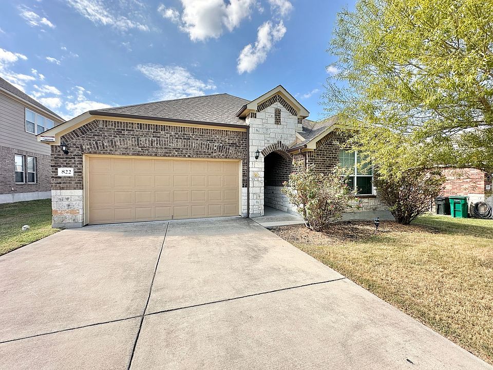 1st image of 822 Olive Ln