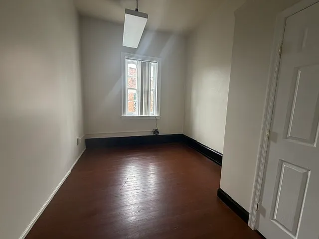 37 W Market St #34-A — Photo 10