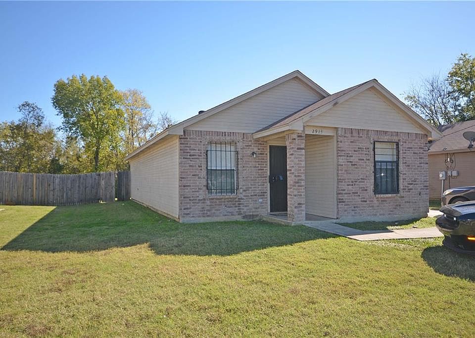 2913 Dillard St, Fort Worth, TX 76105 Zillow