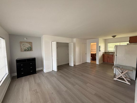 2nd image of 3226 NE 12th St APT 10