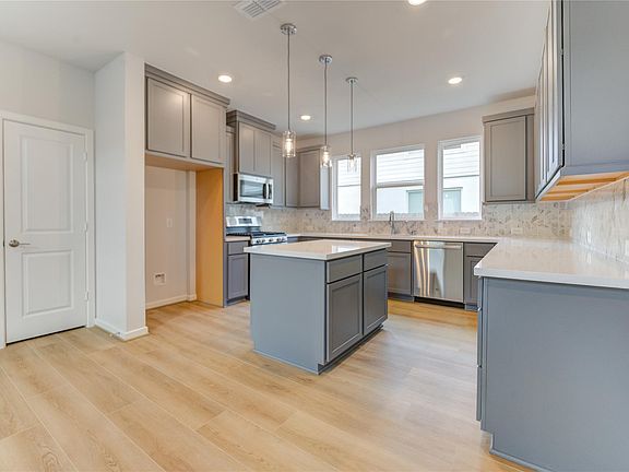 5th image of 8818 Riverton Ridge Rd