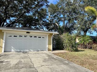 1119 Breeze Dr, Largo, FL 33770