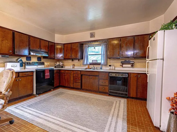 W8183 Elkhorn Road, Whitewater, WI 53190