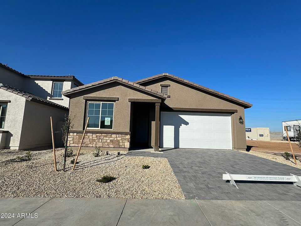 1st image of 10844 W LUXTON Lane