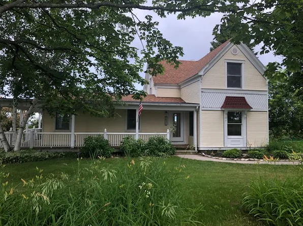 16331 Center Rd, Traverse City, MI 49686