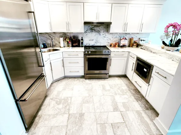 250 President St Unit 211, Baltimore, MD 21202