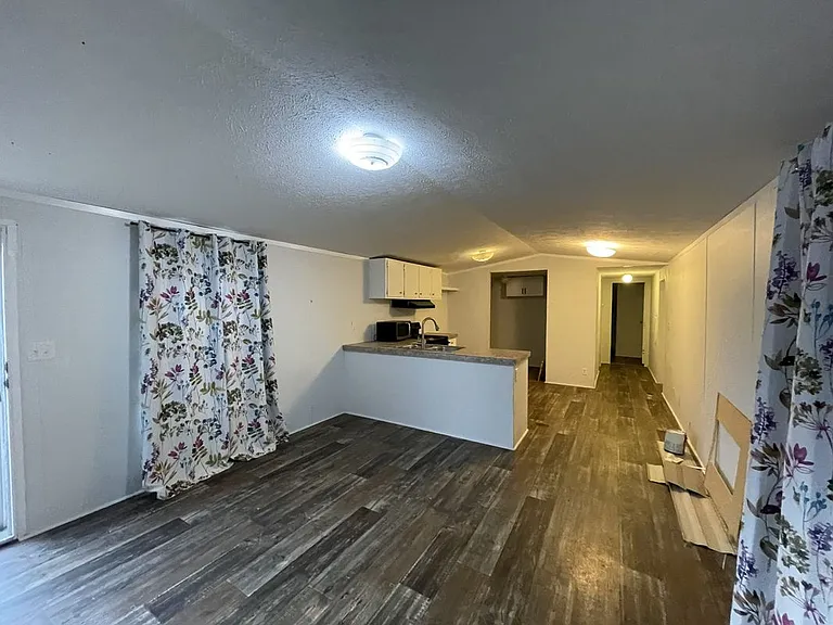 10025 E Georgia #136 — Photo 4