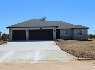 408 E Becky UNIT E, Willard, MO 65781