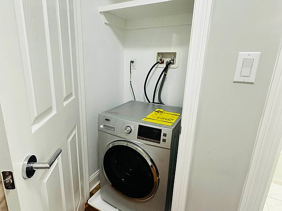 2nd image of 113 W 75th St #4B