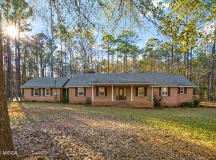 654 Fairmont Dr, Macon, GA 31210