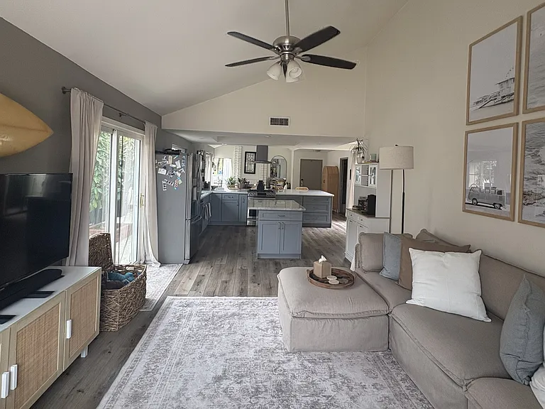 3142 Manistee Dr — Photo 6