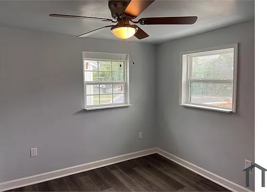 606 Little Ave — Photo 10
