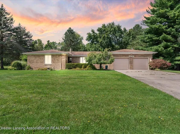 6731 W Galway Cir, Dimondale, MI 48821