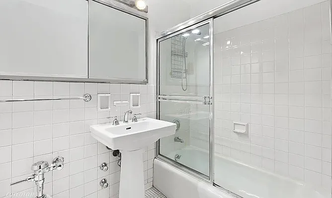 Rented by Brick&Mortar | media 23